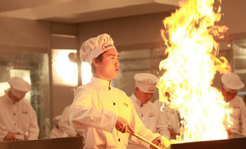世界厨师日，珠海新东方向厨师致敬