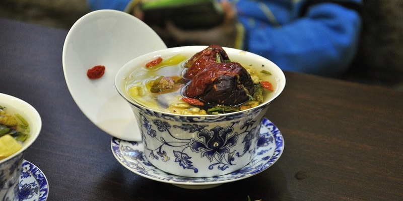 珠海新东方烹饪学校，用美食传递人生道理